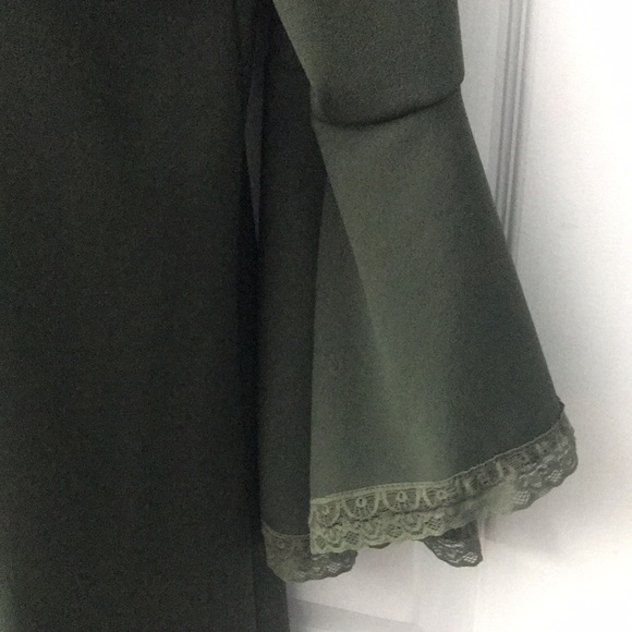 Very classy ladies dress - Picture 3 of 8